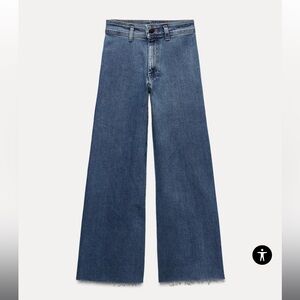 ZARA ZW COLLECTION High-waisted straight jeans back patch pockets.Unfinished hem